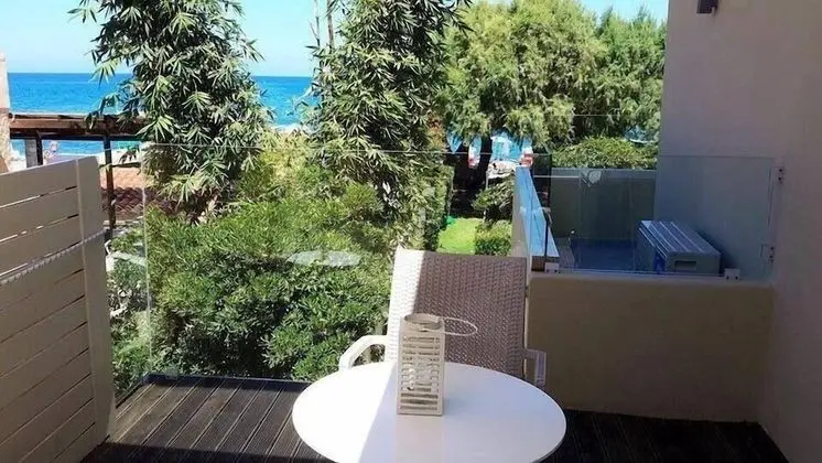 Effi Apartments