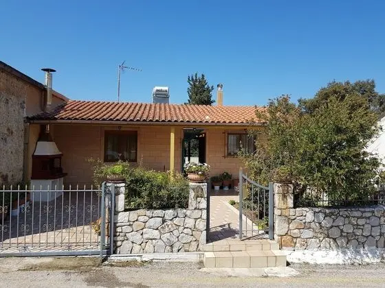 Eftihia's Traditional House