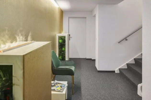 EH Apartments Saturn - Lobi