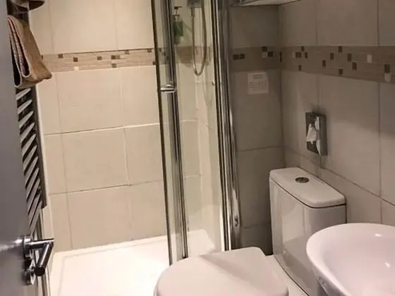Ei8ht Brighton Apartments - Banyo Tipleri