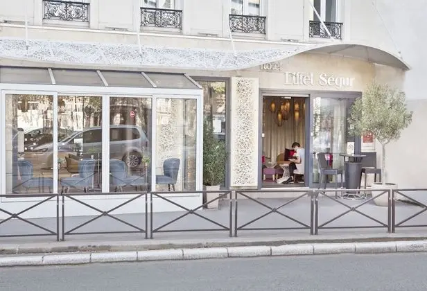 Hotel Eiffel Segur