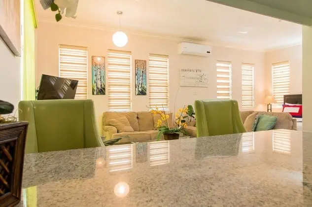 Eight 11 by Pro Homes Jamaica - İç Mekan