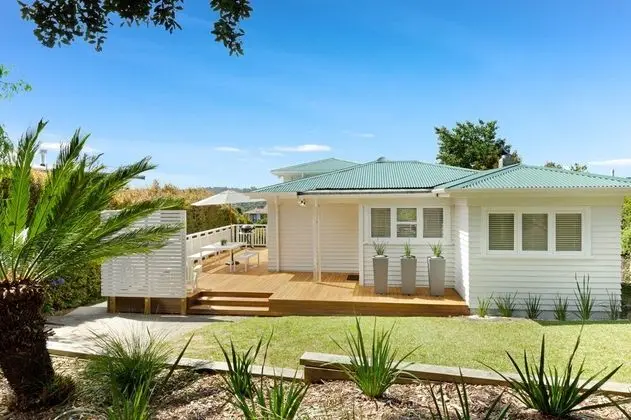 Eight on Church Waiheke Accommodation - Dış Mekan