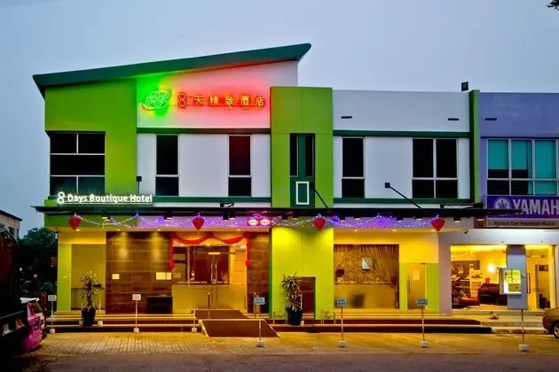 Eight Days Boutique Hotel