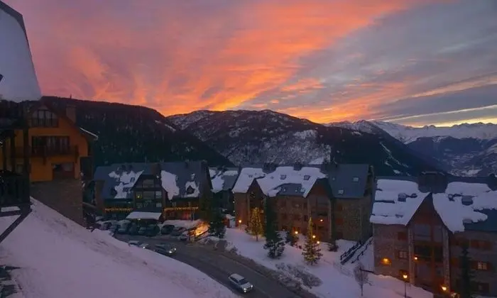 Eira Ski Lodge