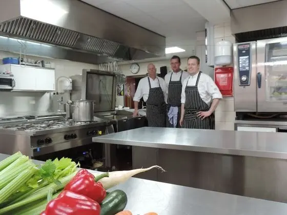 Hotel Ekamper - Yerinde Yemek