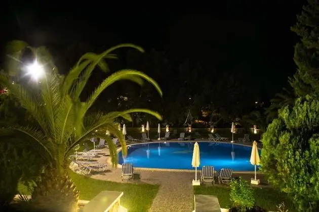 Ekaterini Hotel-Apartments - Havuz