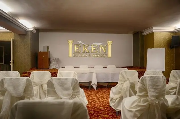 Hotel Eken Prestige - İş / Konferans