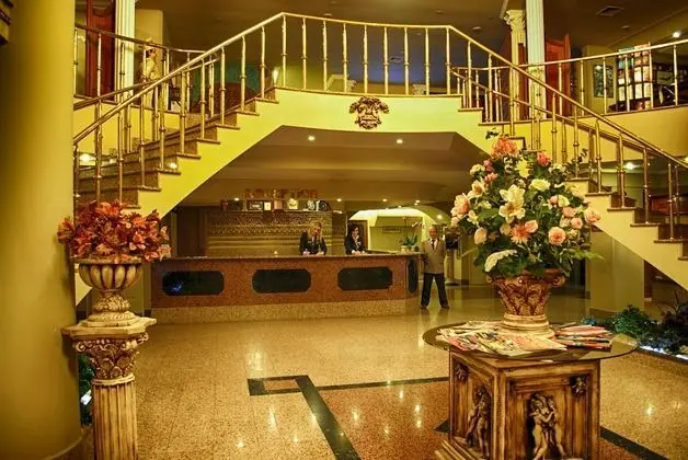 Hotel Eken Prestige - Lobi