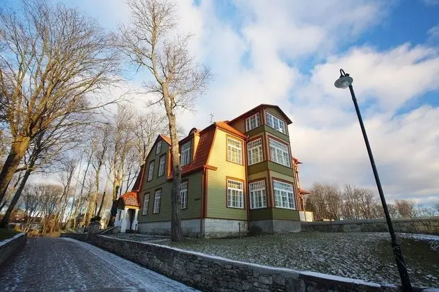 Ekesparre Residence