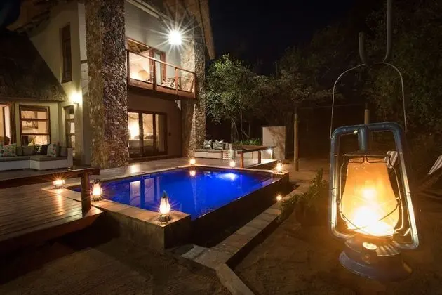 eKhaya Bush Villa - Havuz
