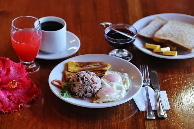 Hotel El Atardecer - Yerinde Yemek