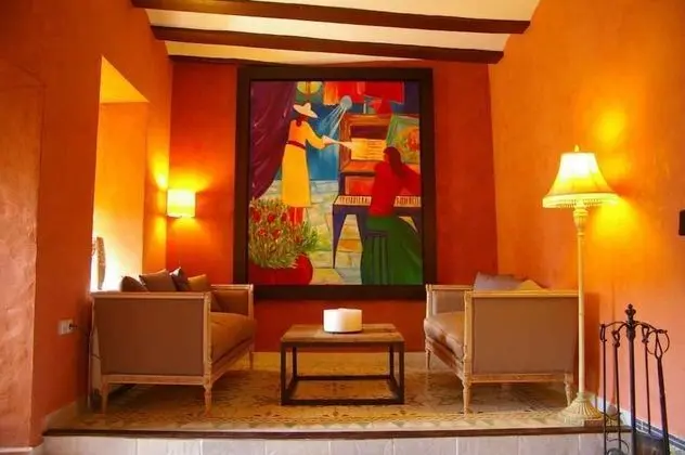 El Capricho de la Portuguesa - Adults Only