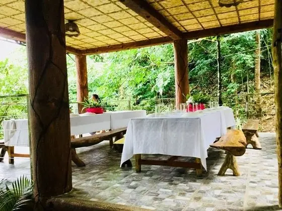 El Cielo Riverfront Villas - Yerinde Yemek