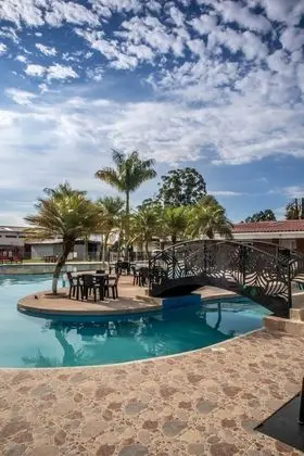 Hotel El Cortijo - Havuz