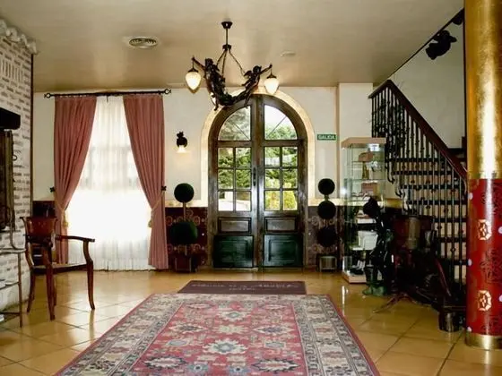 Hotel El Jardín de la Abadía - Lobi