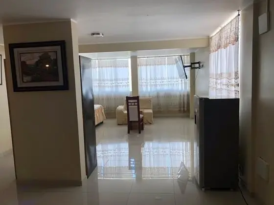 Hotel El Monarca Suite - Oda