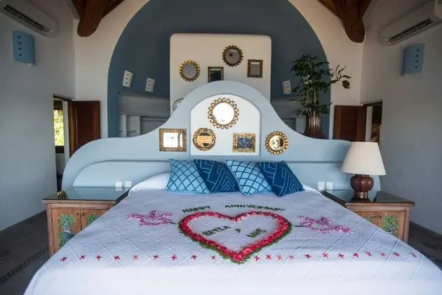 Villa El Murmullo by La Casa Que Canta - Oda