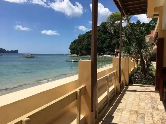 El Nido Beach Hotel