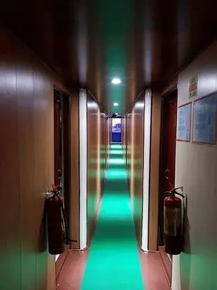 El Nido Ocean Suite Floating Hotel - İç Mekan