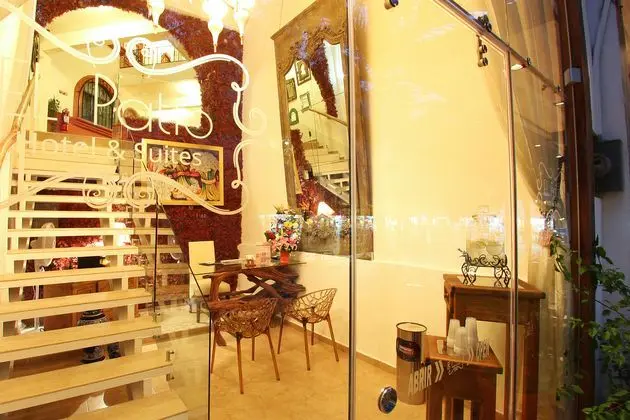 El Patio Hotel & Suites - Lobi
