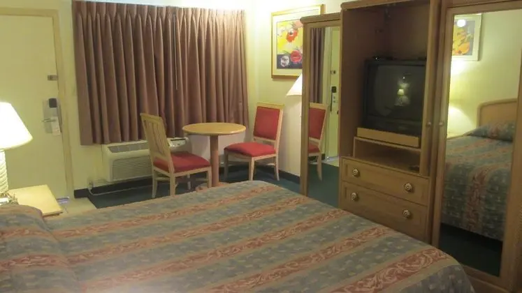El Rancho Motel