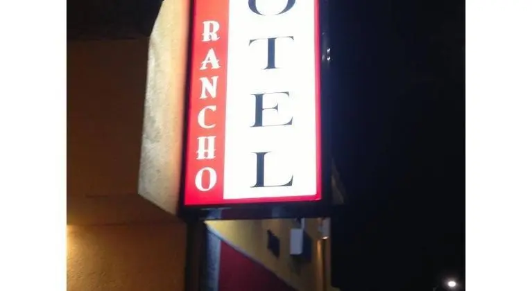 El Rancho Motel