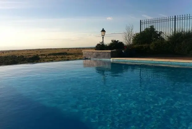 Hotel El Rancho - Havuz