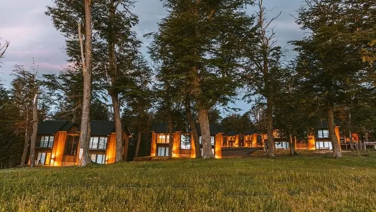 El Refugio Ski & Summer Lodge