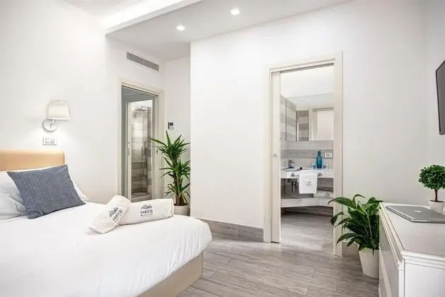 El Royale Suites Sorrento - Blanco - Oda