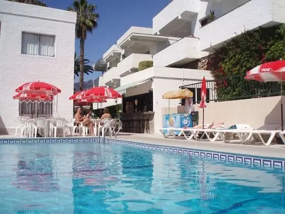 El Sombrero Apartments Los Gigantes - Havuz