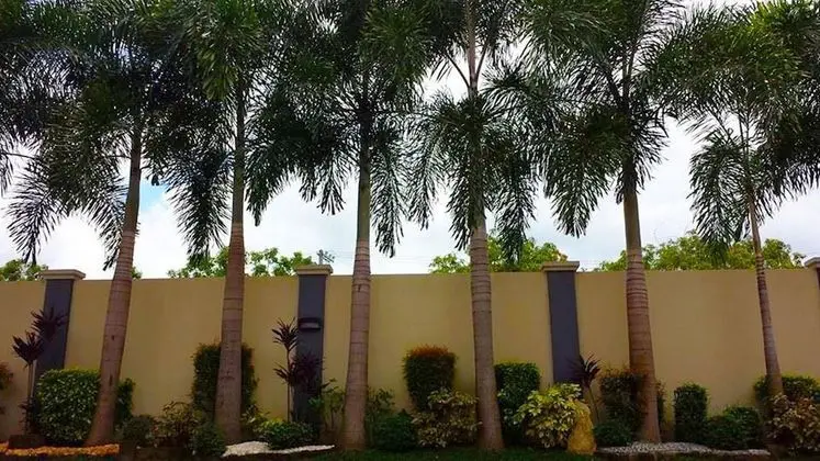 El Vistra Travellers Inn & Coffee Shop