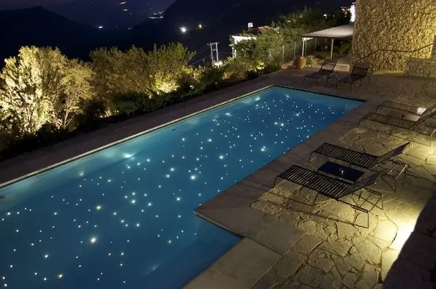 Elafivolia Arachova Suites - Havuz