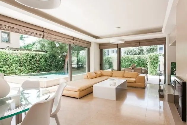 Elaia Luxury Apartments Glyfada - Havuz