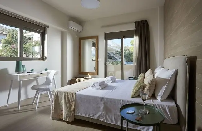 Elaia Luxury Suites Lagonissi - Oda