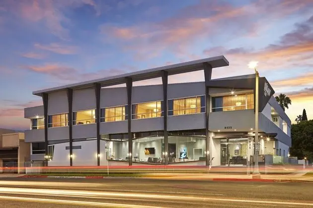 Elan Modern