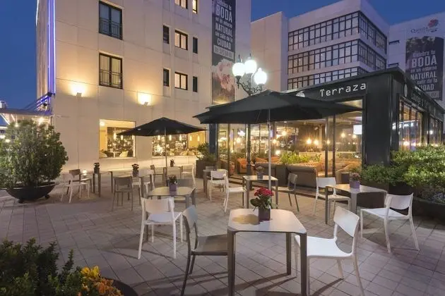 Hotel Elba Madrid Alcalá - Dış Mekan