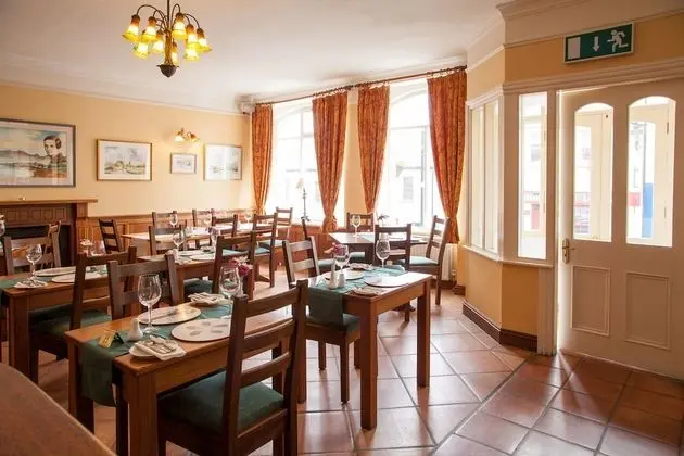 Eldons Hotel & Restaurant - Yerinde Yemek
