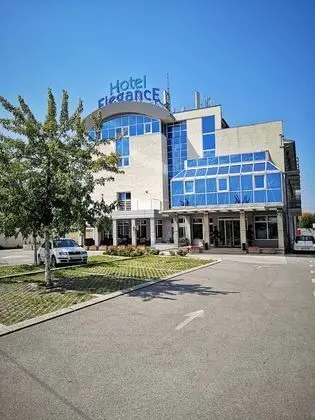 Elegance Hotel