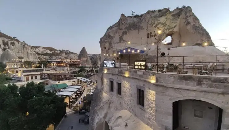 Elegance Cave Suites