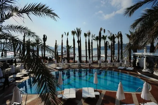Elegance Hotels International - Havuz