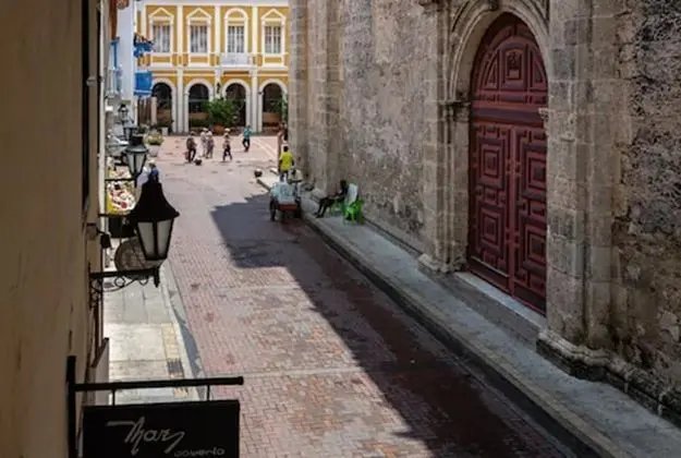 Elegant 1 Bedroom Near San Pedro Church