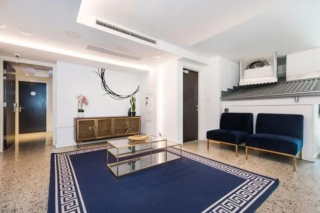 Elegant 1 Bedroom Studio in the City - Oda Düzeni