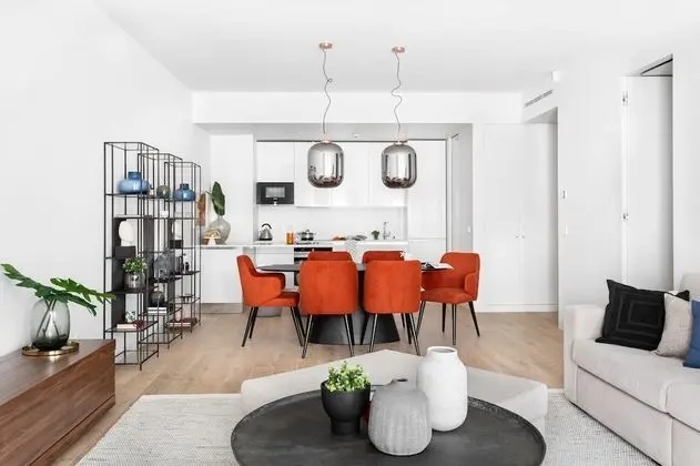 Elegant 1-BR Apartment in Perfect Centre