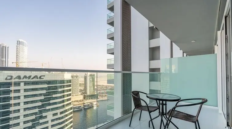 Elegant 1BR Apt Near Down Town