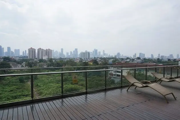 Elegant 1BR at Kemang Mansion Apartment - Dış Mekan