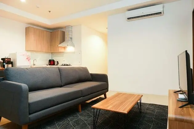 Elegant 1BR Veranda Residence @ Puri Apartment