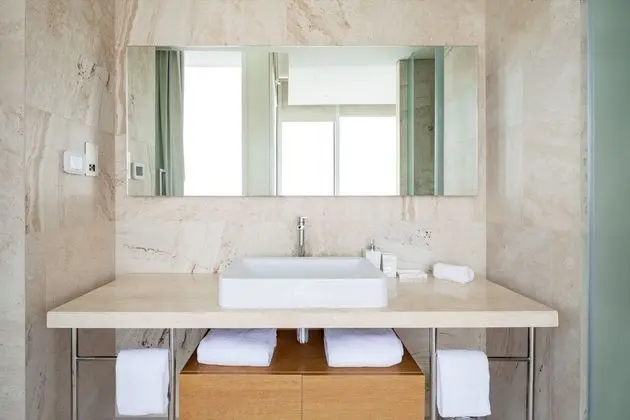 Elegant 2BR Apartment in The Five w/ Private Pool - İç Mekan