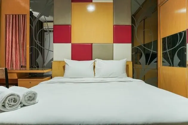 Elegant 2BR Apartment with Working Room The Lavande Residences