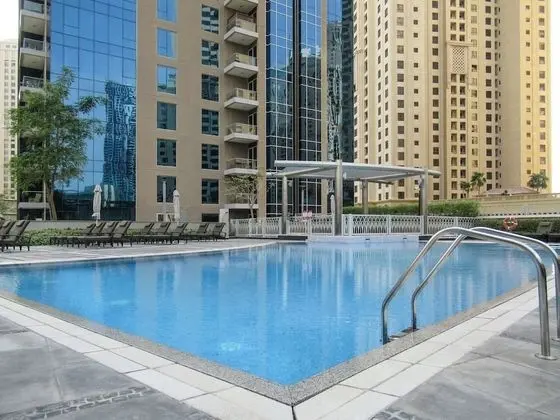 Elegant 2BR With Magnificent Marina Views! - İç Mekan